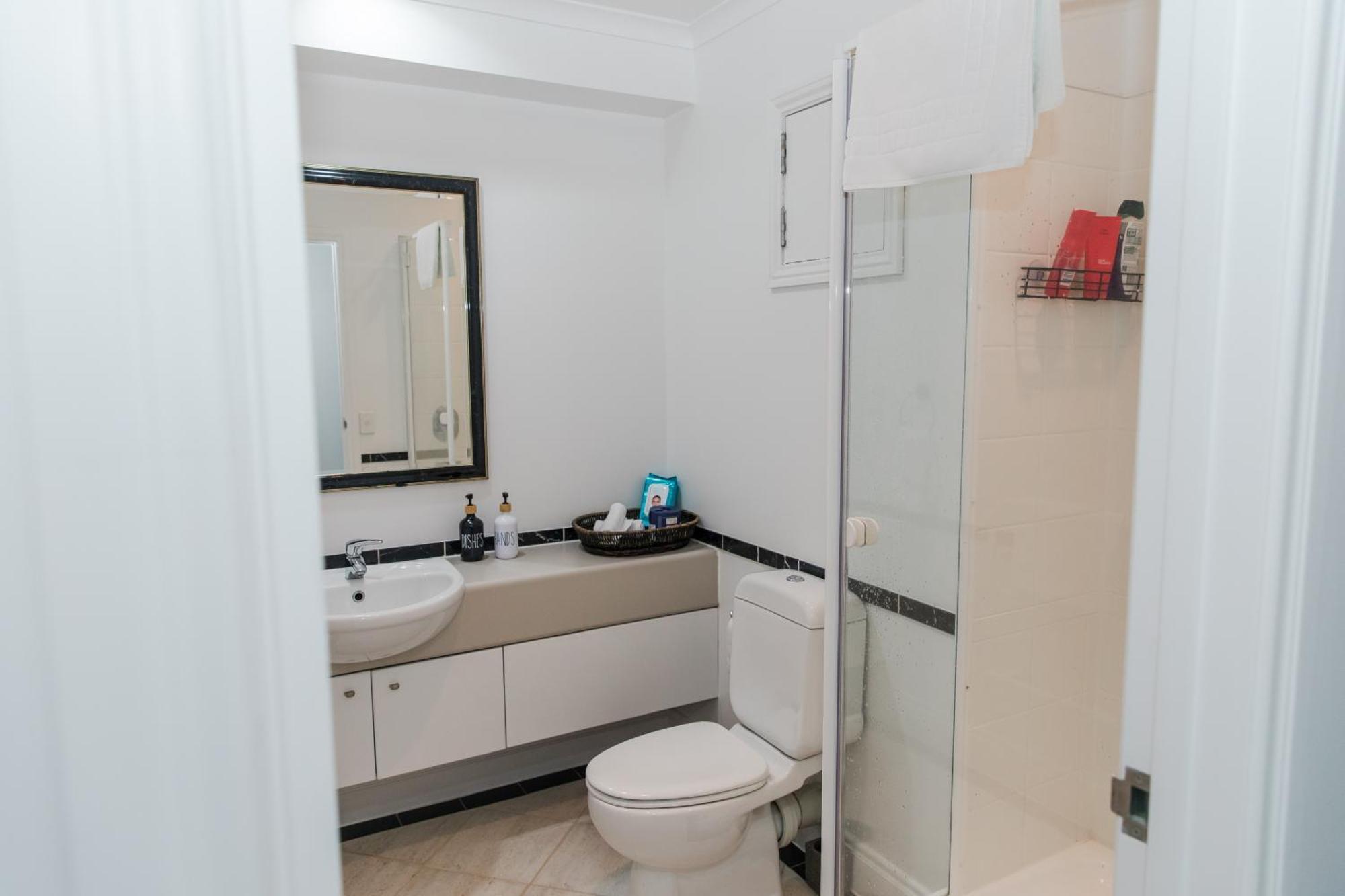 A City Stay Holiday On Queen Street Оукланд Екстериор снимка